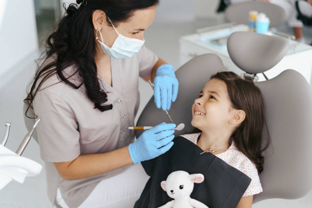Best Emergency Dental Care for Broken or Chipped Teeth in Sweetwater, FL